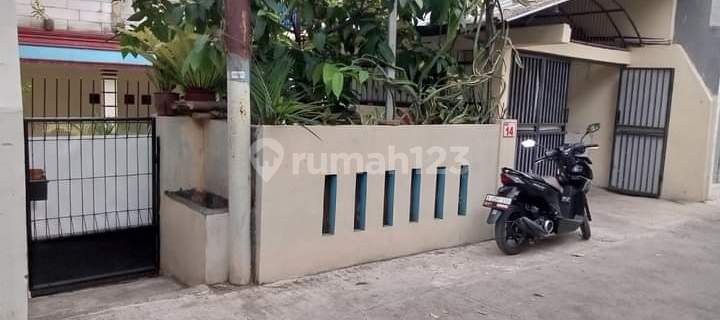 Land Area 220 SHM Aware Ciganjur Jagakarsa, South Jakarta 1