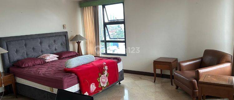 Apartemen Grand Tropic Slipi. Tj Duren. 3 Kamar Tidur Semi Furnished 1