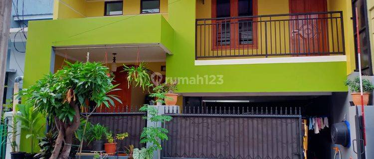 Di Jual Rumah Bulevar Hijau 1