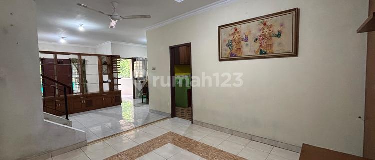 For Rent: Boulevard Grand Wisata House Furnished 4 Bedrooms 100m from Modern Market and Grand Mosque and IPEKA School and Al Azhar, 1km from Tambun Toll Grand Wisata Bekasi. 1