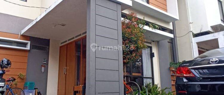 Dijual Rumah 2,5 Lantai Lembang Kota Luas 200m2, 4+1 Kamar Tidur Semi Furnished Cocok Dijadikan Hunian Atau Villa, Hanya 4 Menit Ke Farm House Susu Lembang, The Great Asia Afrika Lembang Bandung 1