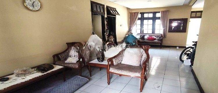 Dijual Rumah Hook Luas 281m2, Cocok Dijadikan Tempat Usaha Lokasi Strategis Dekat Toserba Pusat Kuliner, Klinik Sekolah Dan Rumah Sakit di Antapani Bandung 1