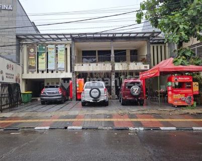 For Sale: Ready-to-Use SHM Commercial Building, 600 M2 Area, Ideal for Restaurant or Food Home Industry, Includes Private Room or Meeting Room on Jl. Sriwijaya, Regol, Bandung City. 1