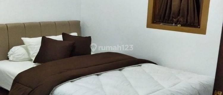  Rumah Semi Furnished Bagus SHM - Sertifikat Hak Milik di Cihanjuang 1