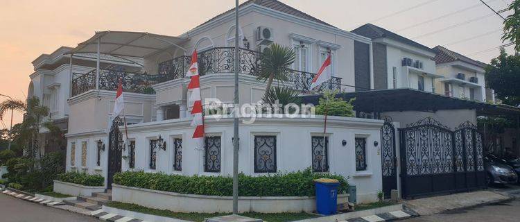 RUMAH 2 LANTAI MEWAH CLASIC MODER.N, HOOK FULL FURNISH DALAM KOMPLEK NYAMAN DAN ASRI 1