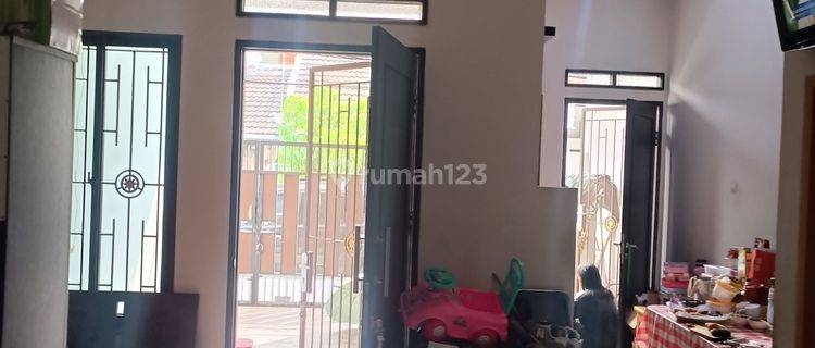 Rumah 2 lantai Poris Indah, bangunan terawar, lingkungan nyaman, bebas banjir 1