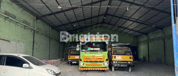 Gudang Solo Baru Akses Kontainer 40feet 1