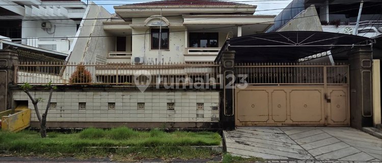 Dharmahusada Indah House Strategic Boulevard 1