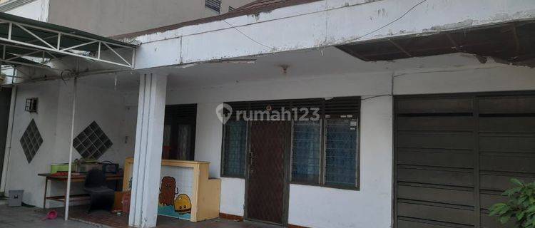 Dijual Rumah Lama Hitung Tanah Lokasi Strategis di Kartini Jakarta Pusat. 1