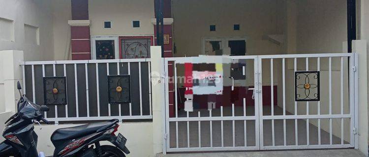 Disewakan Rumah Bagus Dan Rapih di Bulevar Hijau, Bekasi 1