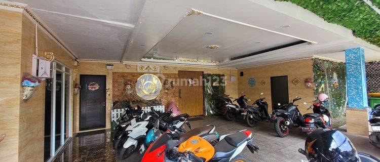 Hotel 2 lantai baru renovasi 1