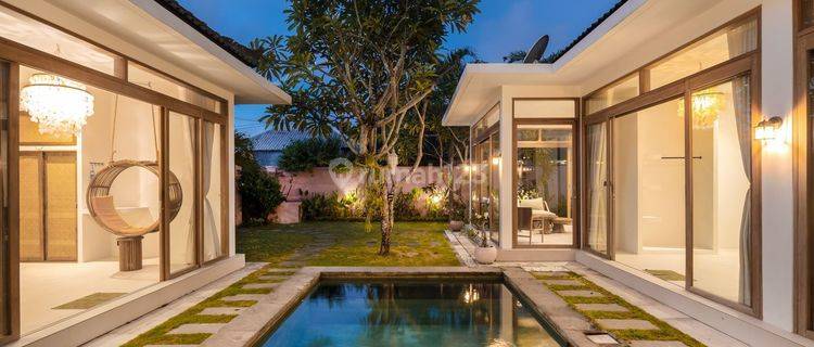 Yearly Rental 3 Bedrooms Modern Villa Umalas  1