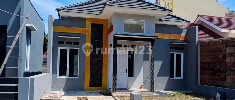 Good Residence in Mijen, Nice Neighborhood, One Gate System, Nice House 1