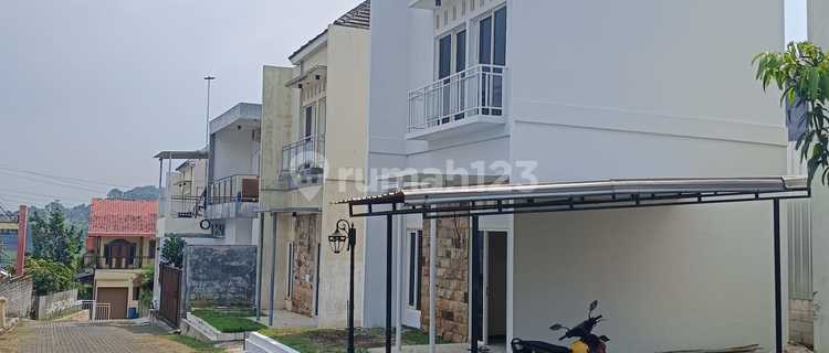 Rumah Siap Huni 2 Lantai Di Pudak Payung Banyumanik 1