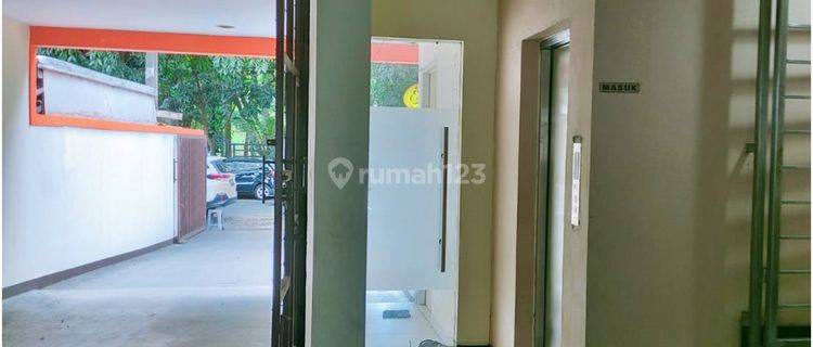 Ruang-Usaha di Jl. Riau, Citarum, Kec. Bandung Wetan, Kota Bandung, Jawa Barat, Riau 519.0 m² Semi Furnished SHM 1