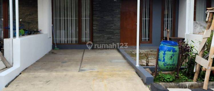 Rumah Dekat Telkom University 2.lantai.3 Kamar Tidur 1