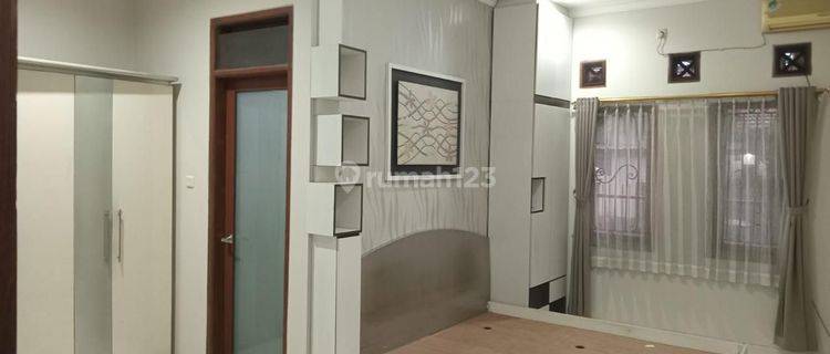 Mekar Wangi -2 Lantai -Mewah Semi Furnished 1