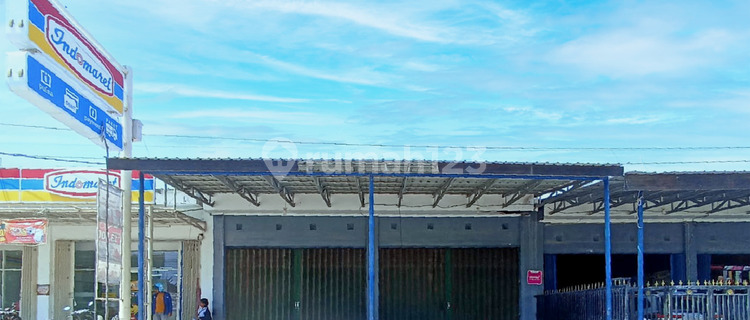 FOR SALE VERY AFFORDABLE SHOPHOUSE STRATEGIC LOCATION BUSINESS AREA KUPANG CITY NTT 1