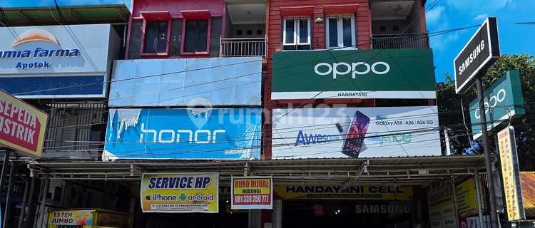 FOR SALE: HIGHLY STRATEGIC SHOPHOUSE LOCATED ON THE MAIN ROAD SIDE, OEBOBO, KUPANG CITY, NTT 1