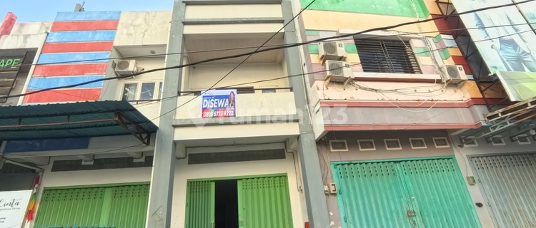 FOR RENT: 4-STORY SHOPHOUSE AT AFFORDABLE PRICE, STRATEGIC LOCATION ON MAIN ROADSIDE IN OEBOBO BUSINESS AREA, KUPANG CITY CENTER, NTT 1