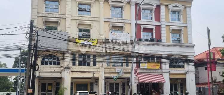 4-Story Shophouse Unfurnished Strategic Location in Pancoran, South Jakarta 1