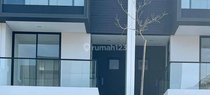 Disewakan Rumah Golf Island, Cluster Harmony Golf, Pik 1