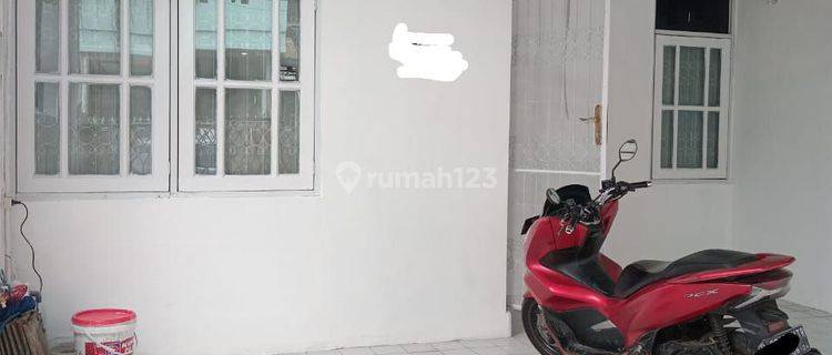 Rumah Baru Renovasi 1 1/2 Lantai, 2 Kamar Tidur di Taman Pegangsaan Indah 1