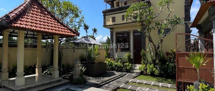 (J48) SEMI VILLA HOUSE WITH LARGE YARD IN KESIMAN 1