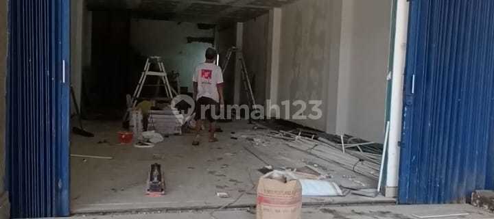 Shop House on JL GATOT SUBROTO TIMUR, Gatot Subroto 200.0 m² Unfurnished SHM 1
