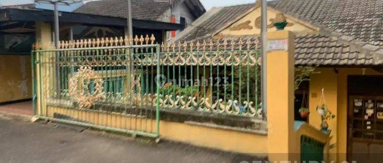 RUMAH NON CLUSTER STRATEGIS DI CIJANTUNG JAKARTA TIMUR 1