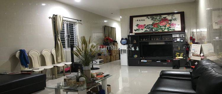 Rumah 2 Lantai Daerah Mangga Besar Depan Jalan Besar 1