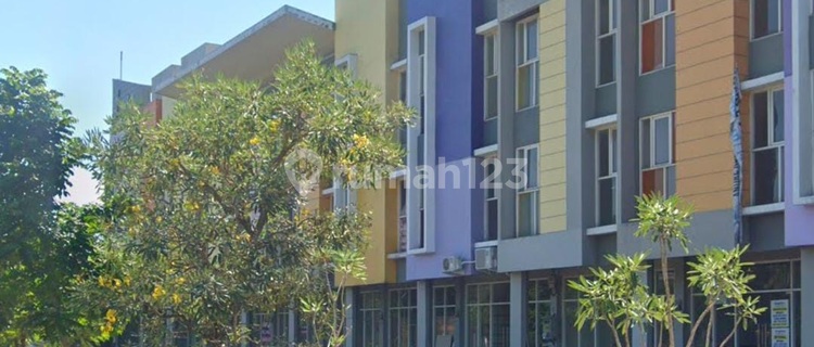 For Rent: 3-Story Shop House in Purimas Gununganyar, Surabaya 1