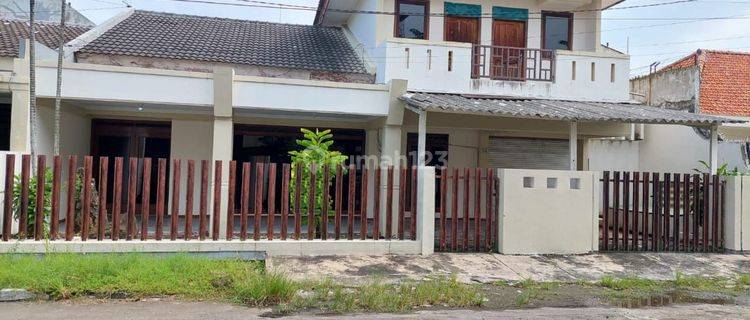 Rumah di Surabaya selatan jl. Jemur Andayani 1