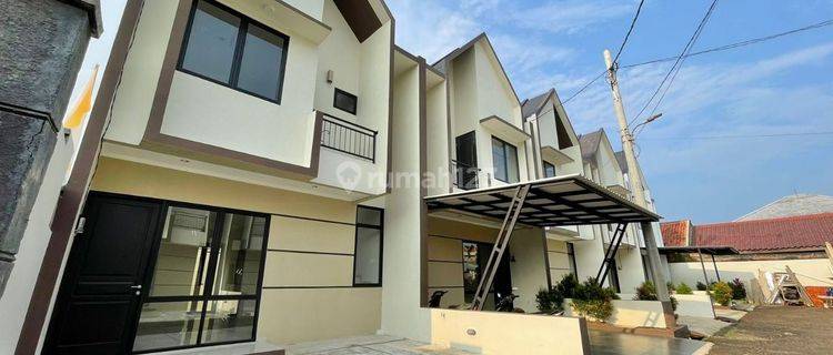 Rumah 2 Lantai di Jalan pondok benda SHM Baru 1