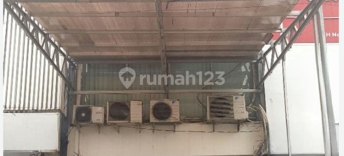 For Rent 3-Story Shop House Beside Kalimalang Road, Bekasi 1