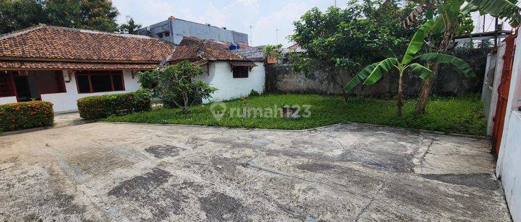 Jual Cepat Turun Harga.. Rumah Tua Luas Shm Butuh Renovasi 1