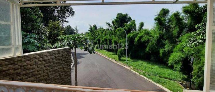 rumah 2 lantai di Royal Residence Jakarta Timur 1