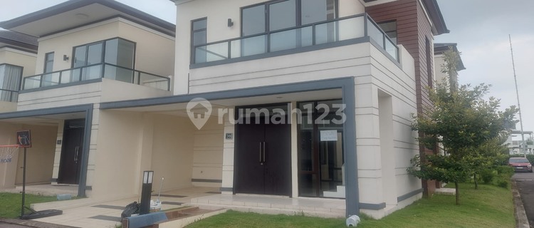 Sewa Rumah Lavisa 2 Lantai di Lavon swancity, Sindang Jaya 1