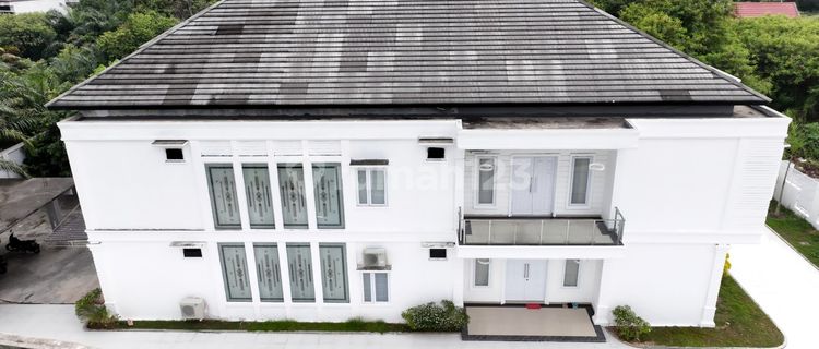 Luxury House For Rent Complete With Furnished Riau 1