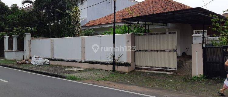 Rumah Area Premium Dekat Sudirman Jakarta Pusat 1