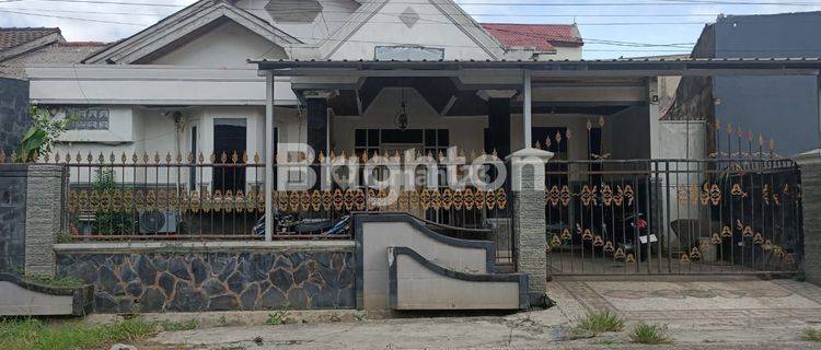 RUMAH DI WAHID HASYIM 2 SAMARINDA 1