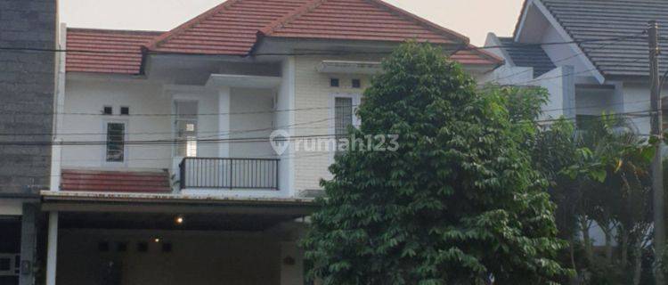 Dijual Rumah 2 Lantai di Kemang Pratama 3 Bekasi Luas & strategis 1