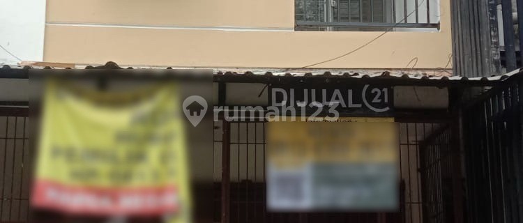 Shop House on Main Street Lontar Kepandean with Busy Access 1