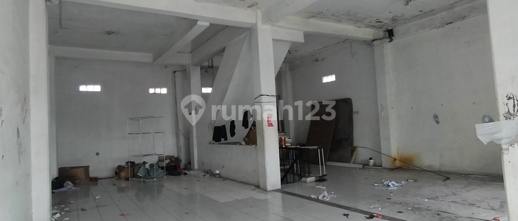 Attached Shop for Sale on Juanda Street, East Bekasi, Near Transmart, Quick Sale 1