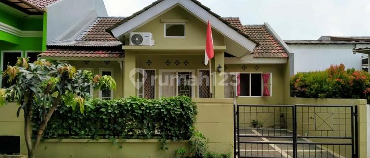 DIJUAL RUMAH  KENCANA LOKA, BSD RUMAH RAPIH KONDISI BAGUS 1