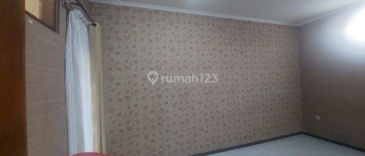 Rumah Hook Harga Menarik 2 Lantai Dekat Griya Arcamanik Bandung 1