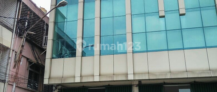Ruko Pinggir Jalan Di Komp Green Ville Kebon Jeruk Jakarta Barat 1