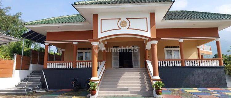 Villa 1,5 Lantai , Full Furnish Ada Kolam Renang di Puncak Bogor 1