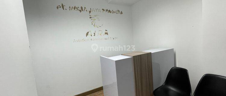 Disewakan Kantor Fully Furnished 90m2 Jakarta Selatan, Menara 165 1