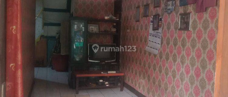 Rumah Bagus di Jalan Kebon Baru, Jakarta Utara 1